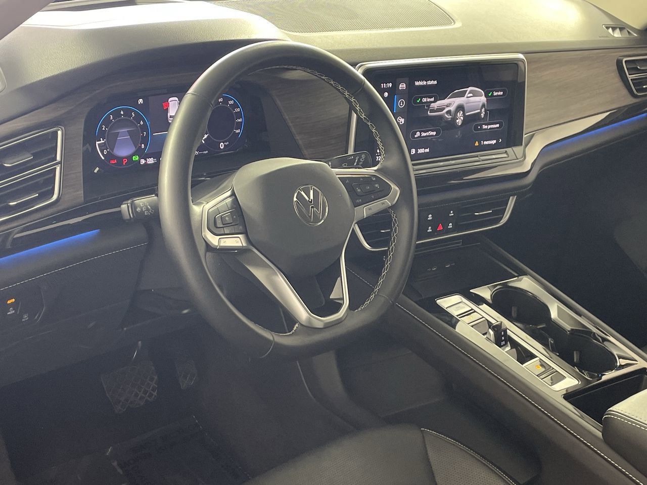 Used 2025 Volkswagen Atlas SEL image 11