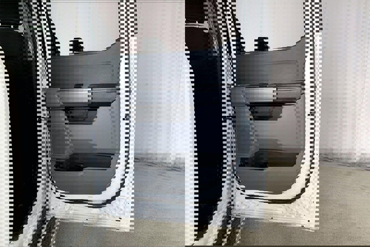 Used 2023 Ford F250 XLT w/ FX4 Off-Road Package image 21