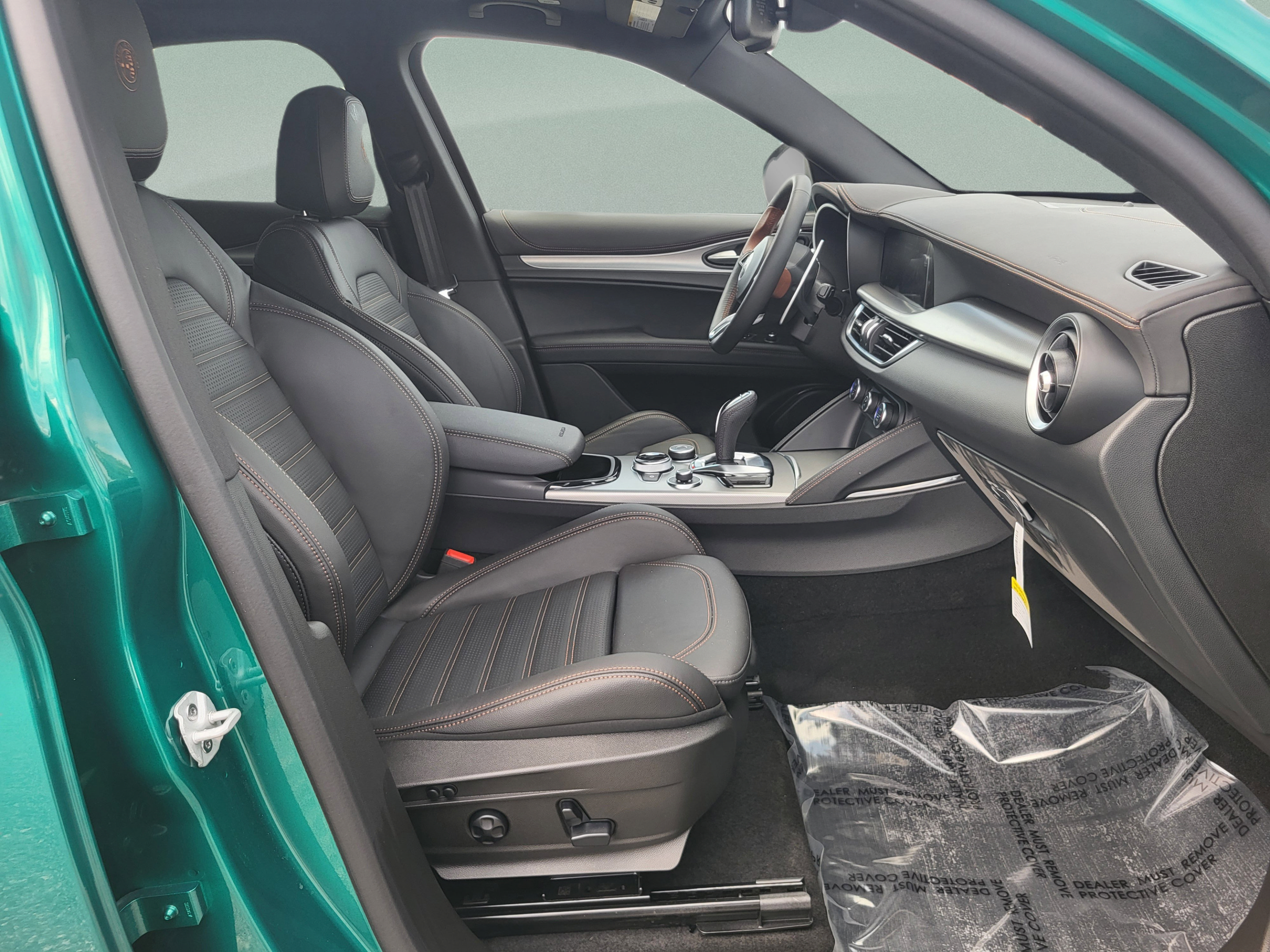New 2025 Alfa Romeo Stelvio Sprint AWD/4WD image 47