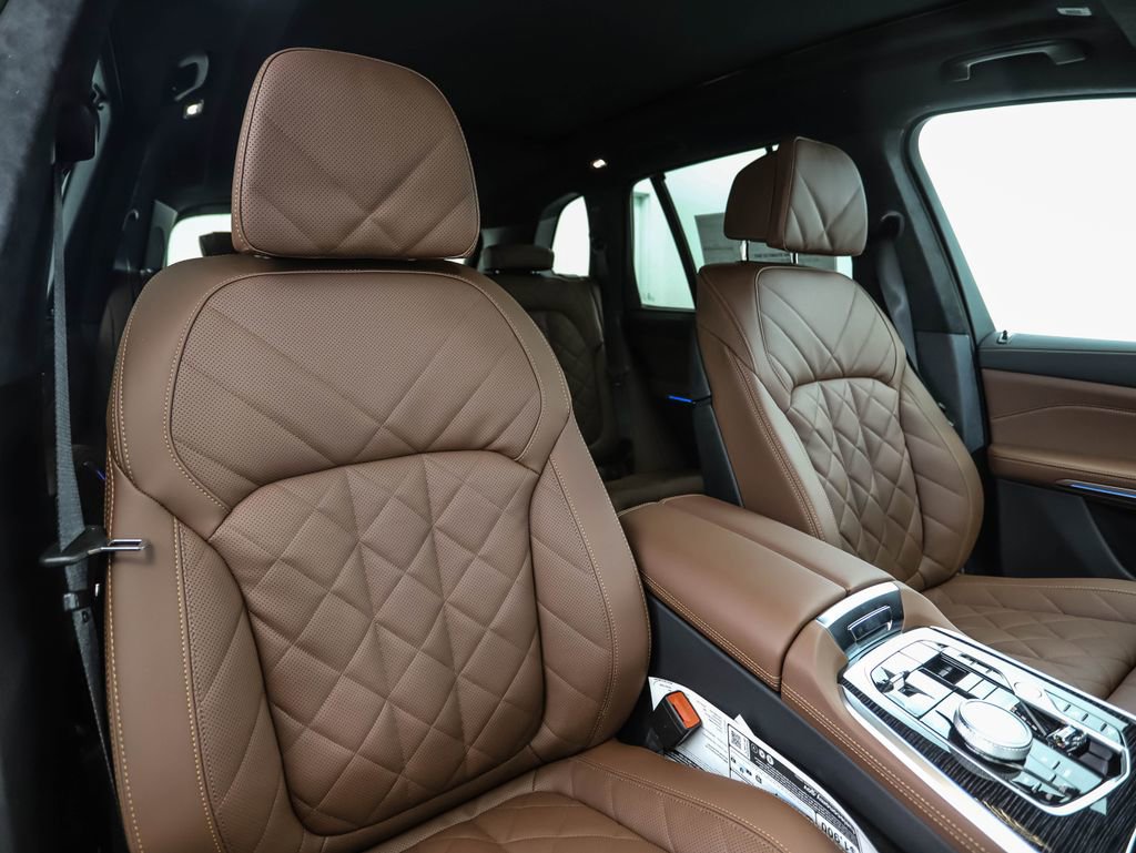 New 2026 BMW X5 xDrive50e image 32