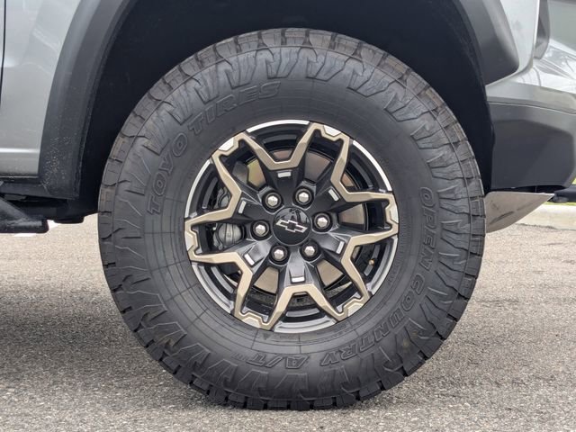 Certified 2024 Chevrolet Colorado ZR2 w/ ZR2 Convenience Package III AWD/4WD image 11