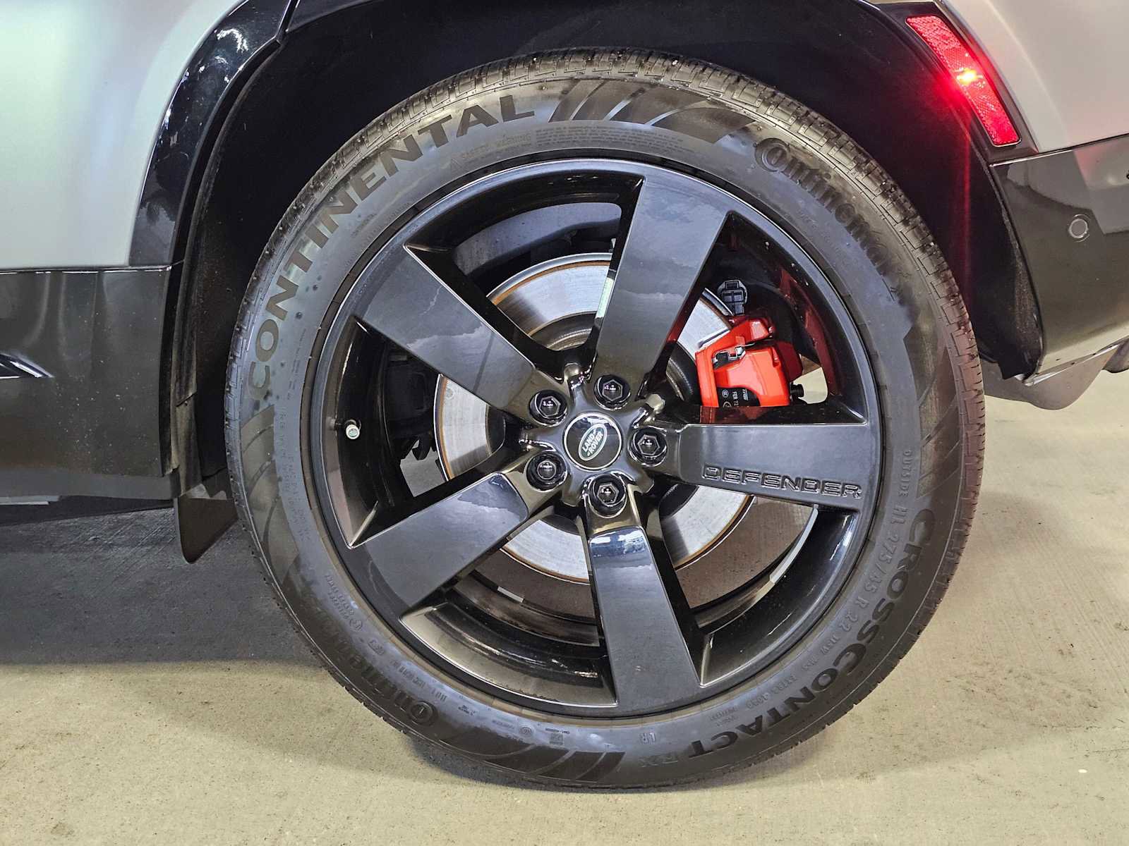 Used 2023 Land Rover Defender 110 X image 9