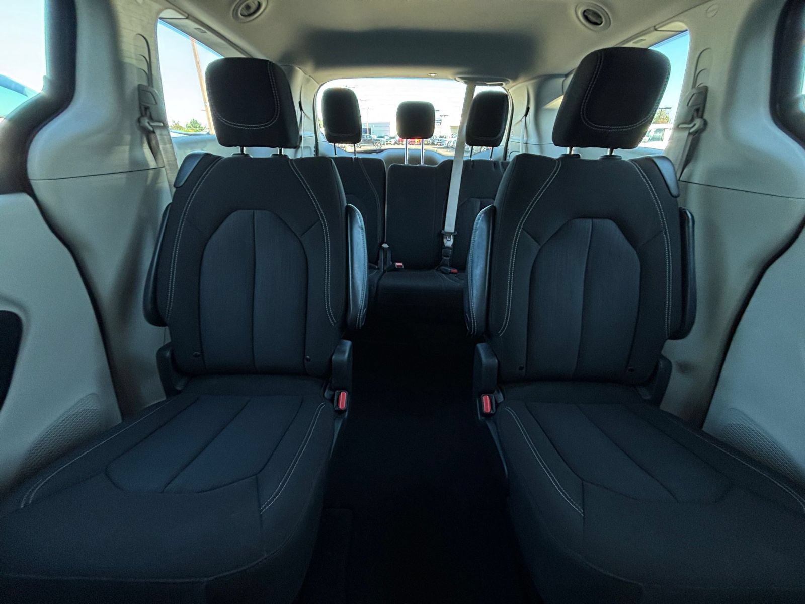 Used 2023 Chrysler Voyager LX FWD image 40