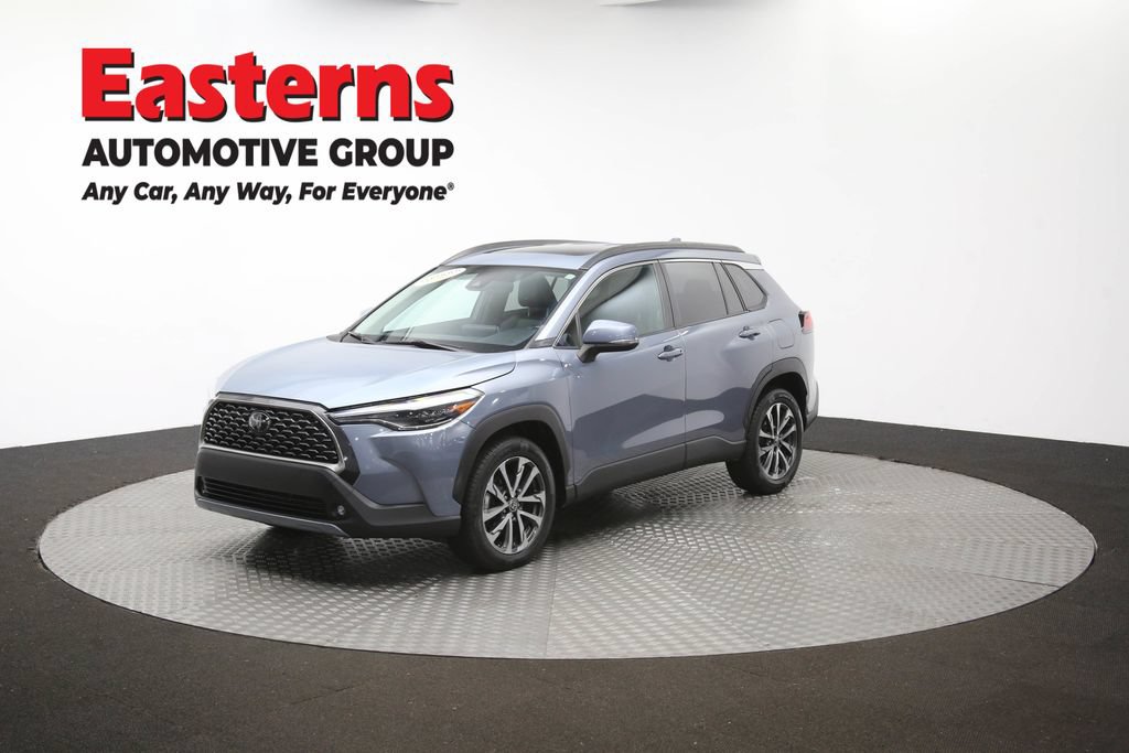 Used 2022 Toyota Corolla Cross XLE w/ Convenience Package AWD/4WD image 56