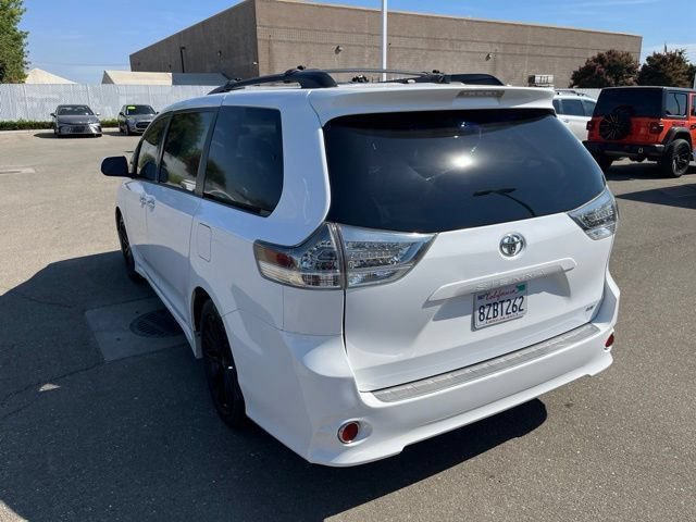 Used 2013 Toyota Sienna SE FWD image 5
