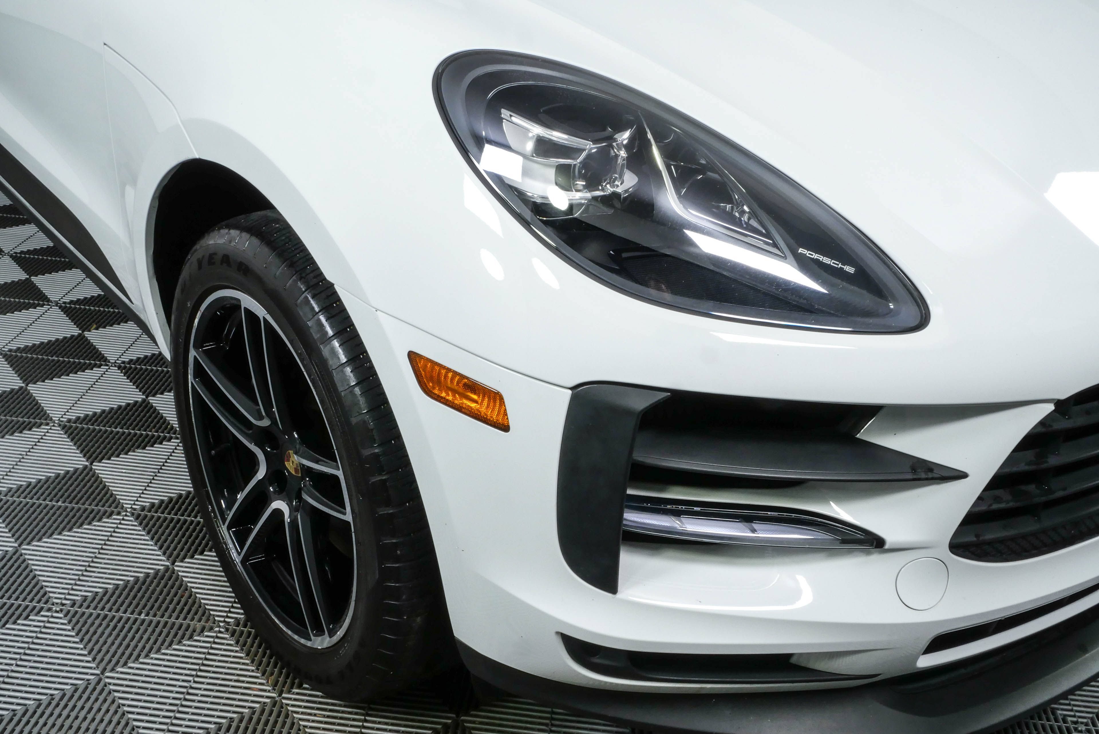 Certified 2021 Porsche Macan S AWD/4WD image 39