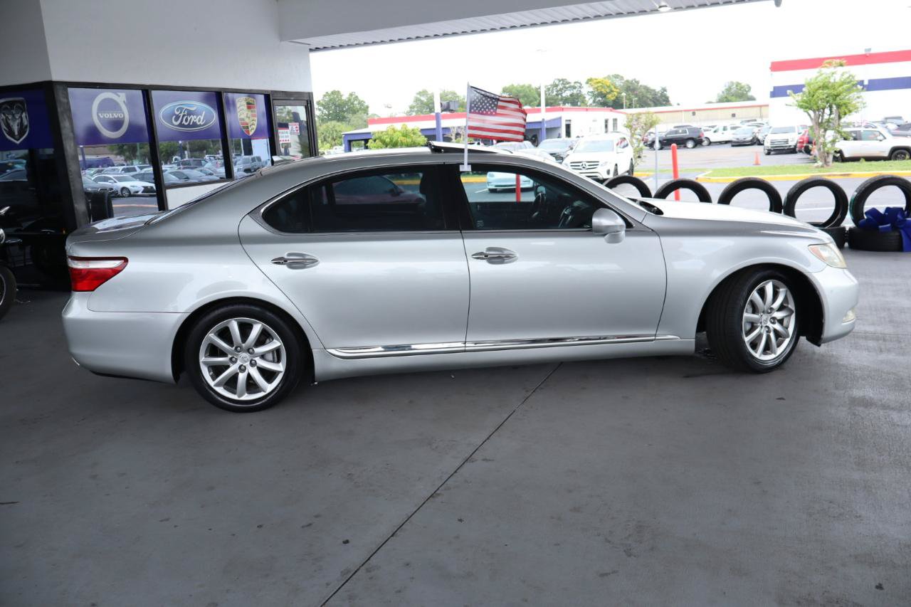 Used 2007 Lexus LS 460 L RWD image 4