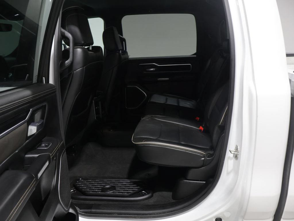 Used 2023 RAM 1500 Laramie AWD/4WD image 19