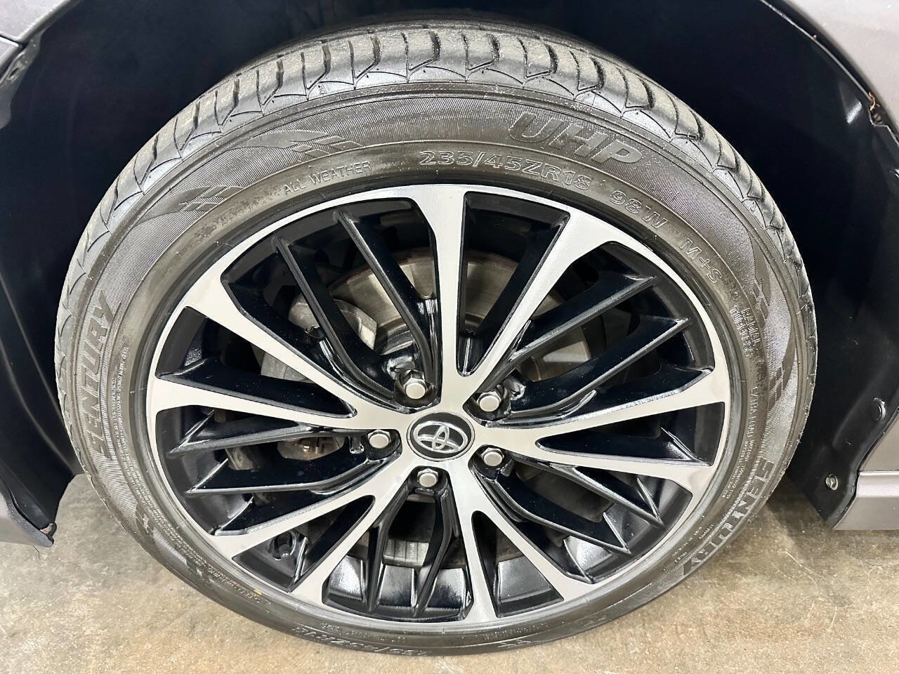 Used 2020 Toyota Camry SE image 13