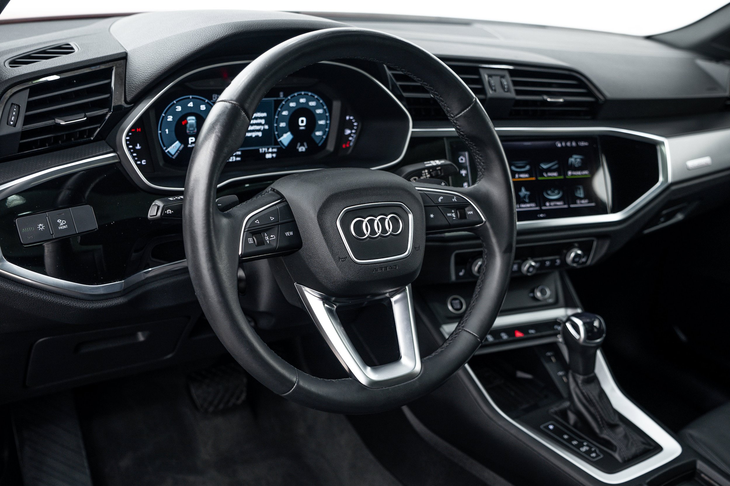 Certified 2023 Audi Q3 2.0T Premium Plus w/ Premium Plus Package AWD/4WD image 9