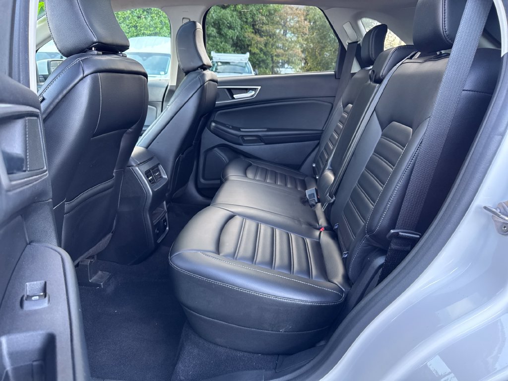 Used 2024 Ford Edge SEL w/ Convenience Package AWD/4WD image 30