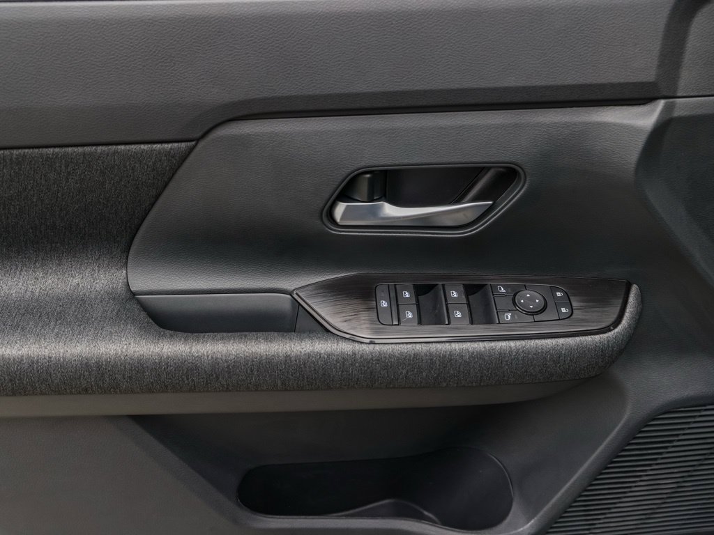 New 2026 Nissan Kicks SV FWD image 24