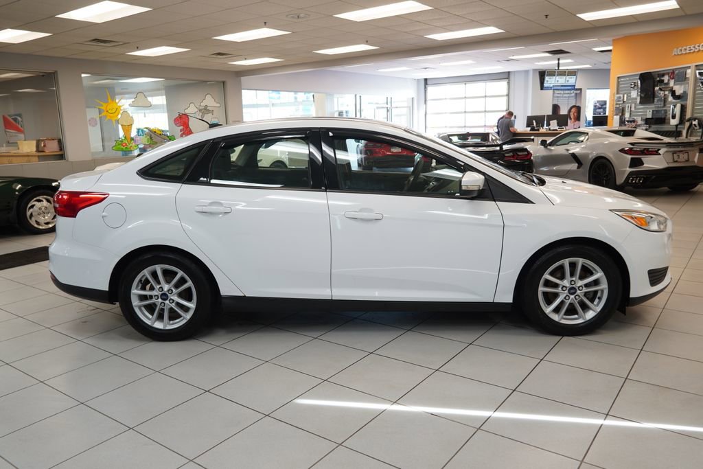 Used 2015 Ford Focus SE FWD image 13