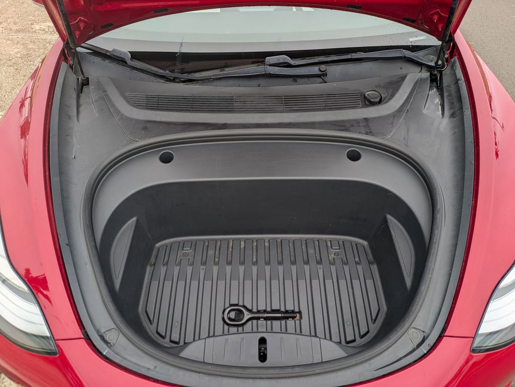 Used 2020 Tesla Model 3 Standard Range Plus RWD image 8