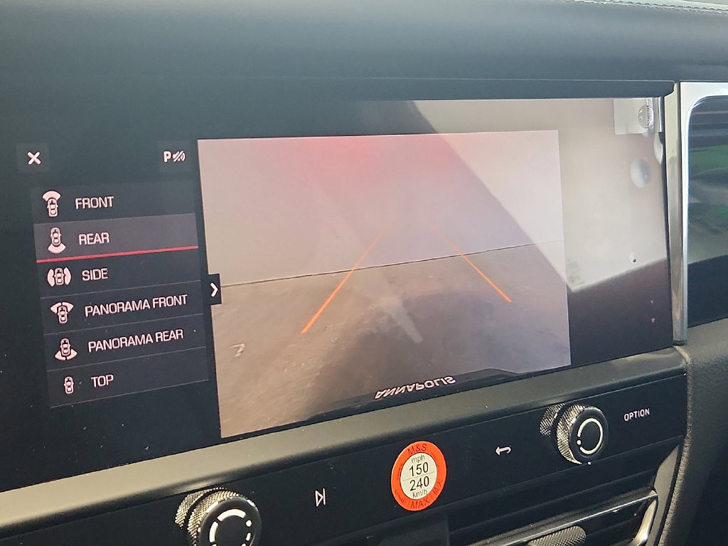 New 2026 Porsche Macan AWD/4WD image 18