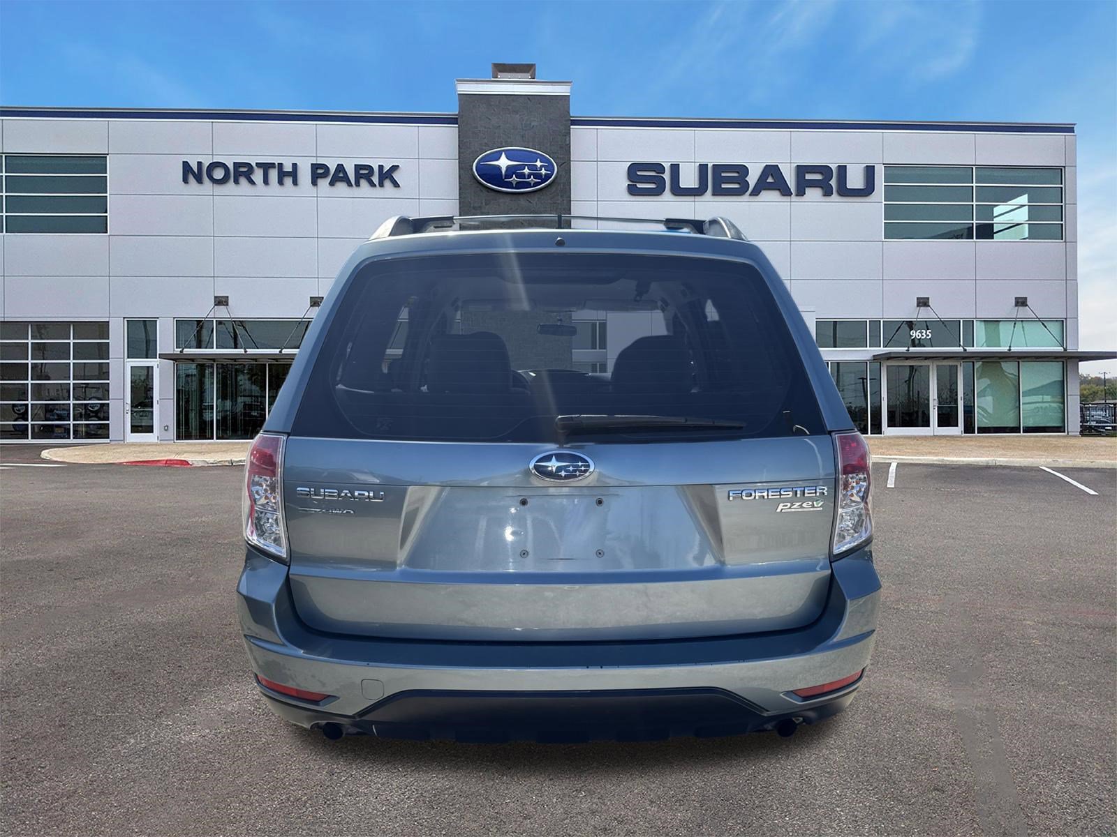 Used 2011 Subaru Forester 2.5X w/ Alloy Wheel Value Pkg AWD/4WD image 4