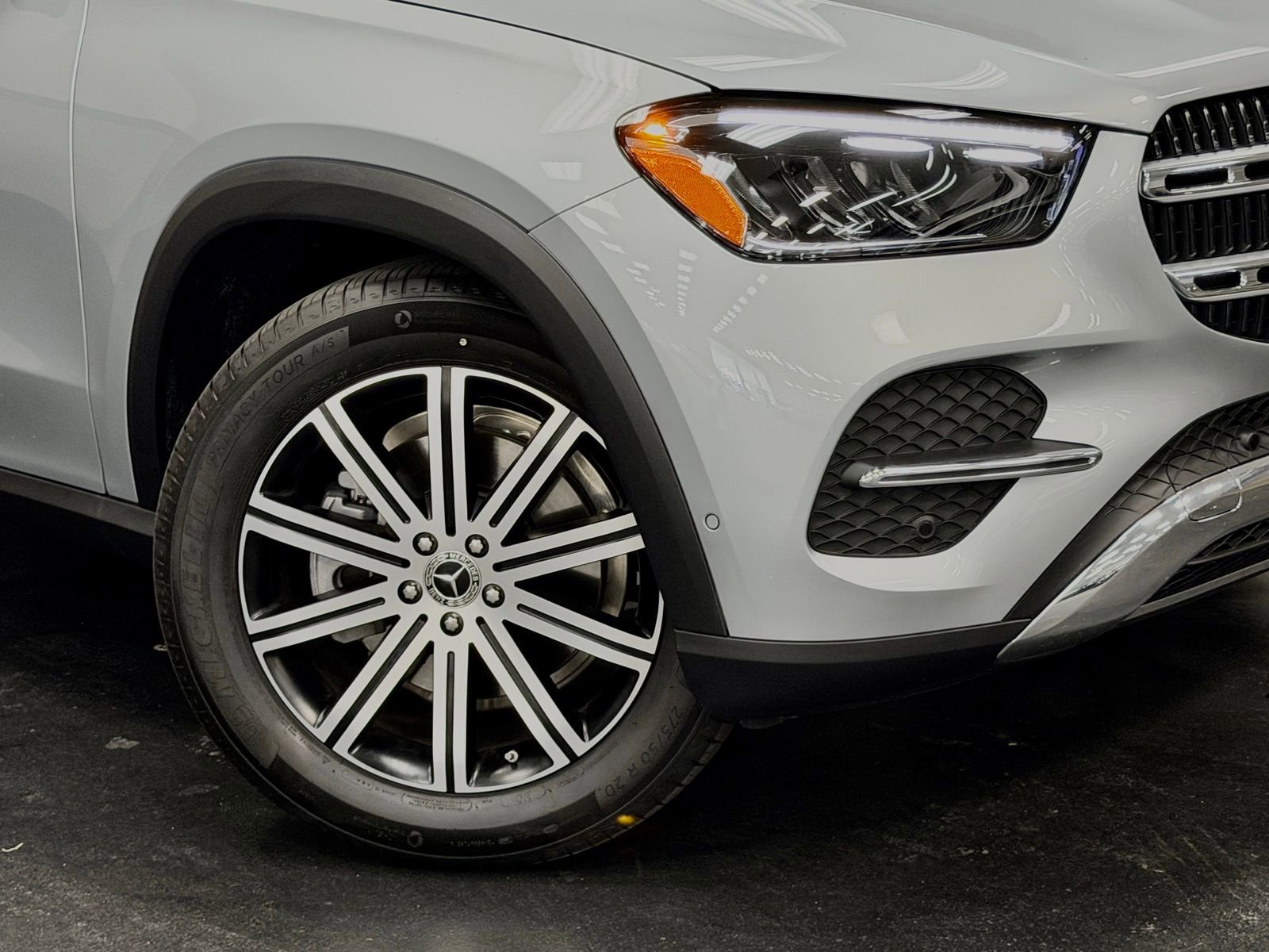 Used 2026 Mercedes-Benz GLE 350 4MATIC image 4