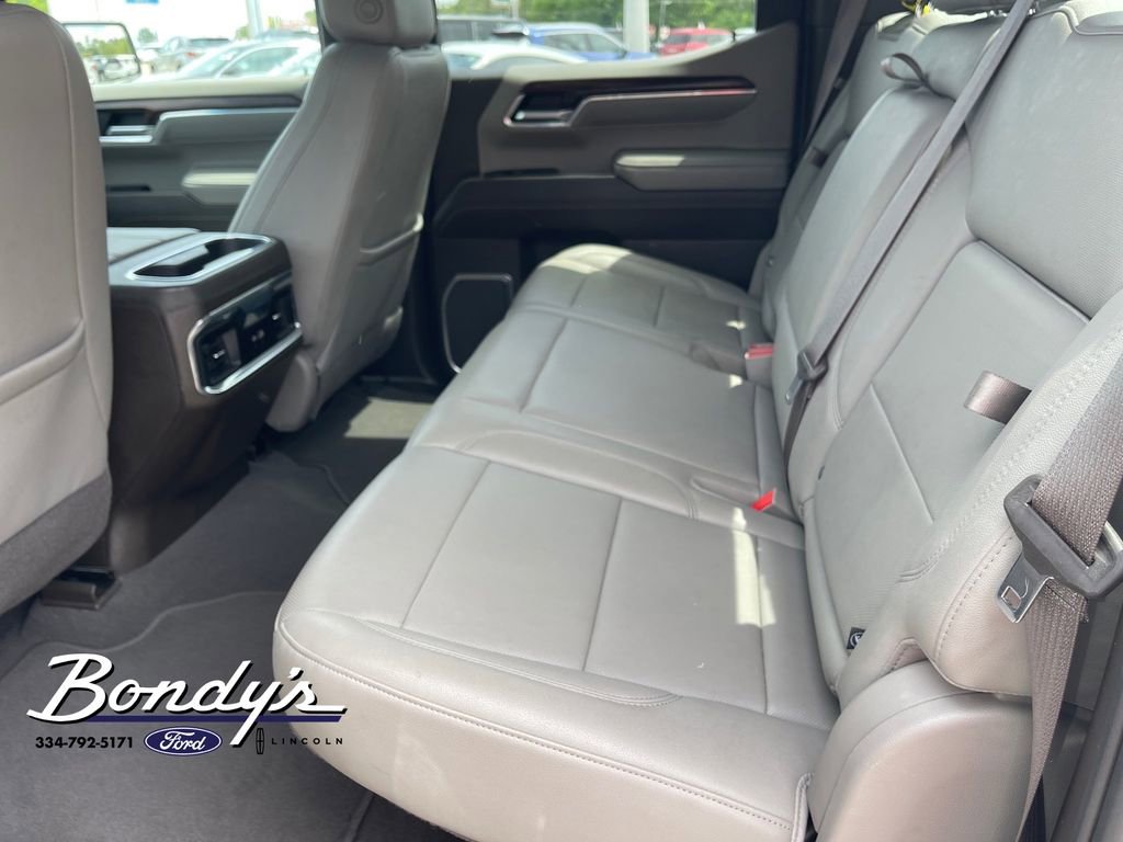 Used 2023 GMC Sierra 1500 SLT w/ SLT Premium Package RWD image 11