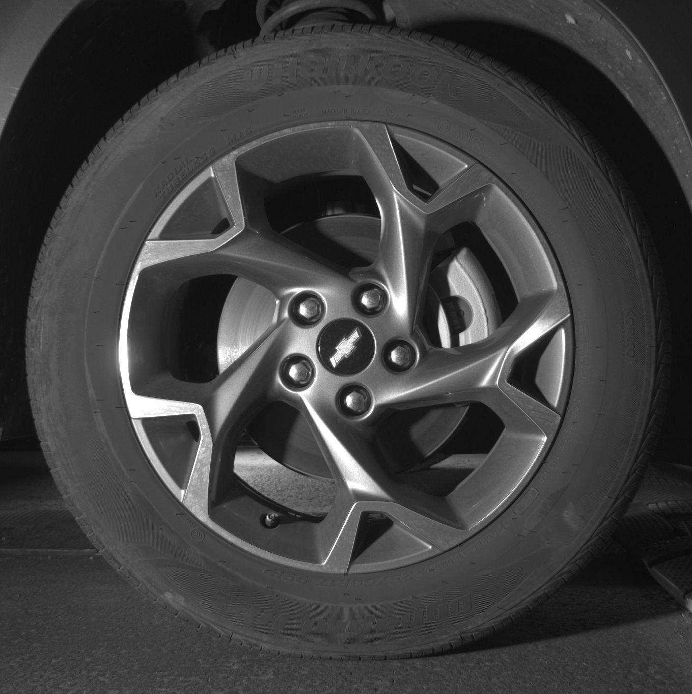 Used 2025 Chevrolet Trax LT FWD image 13