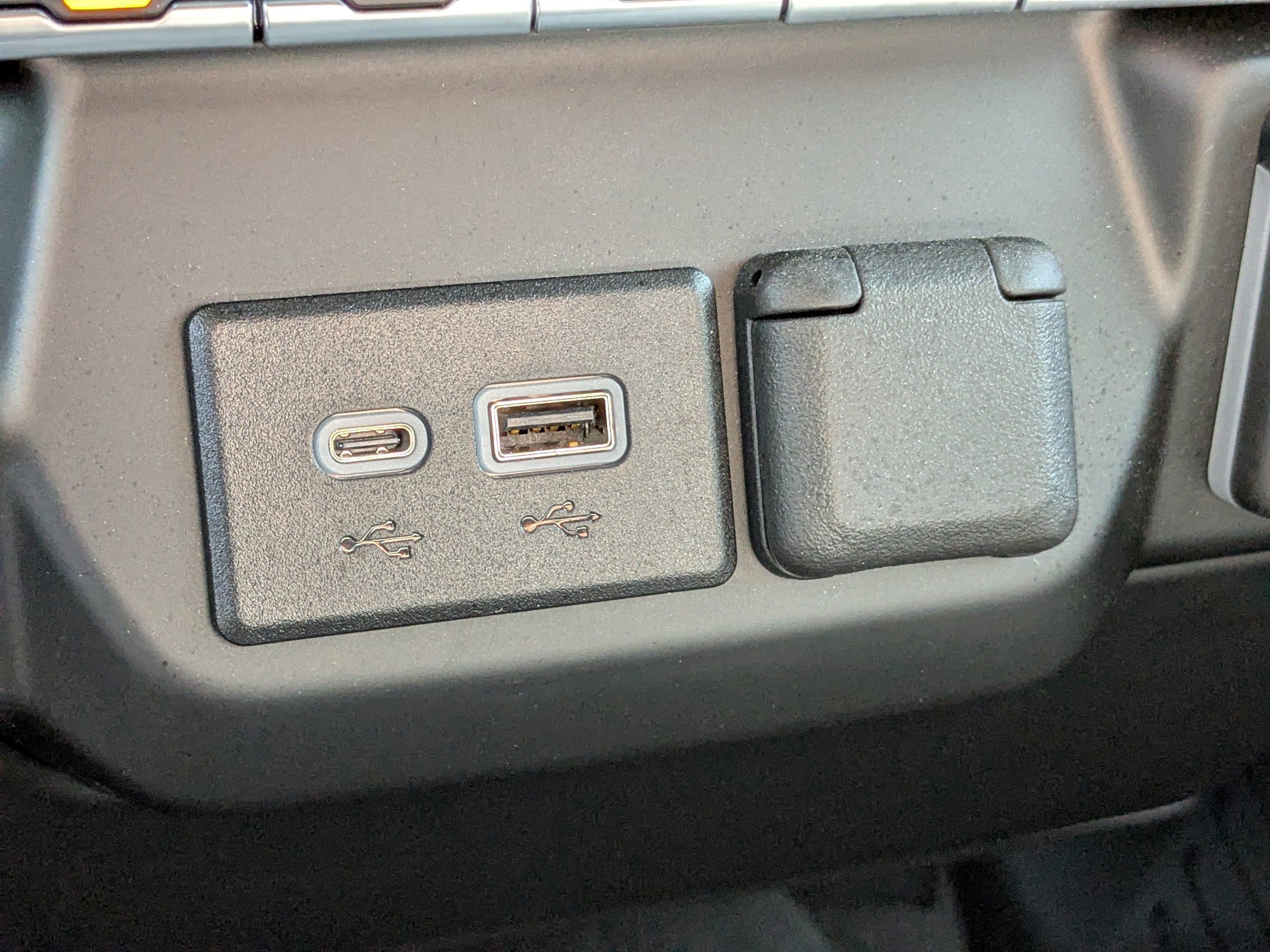 Used 2026 Chevrolet Silverado 1500 Custom Trail Boss w/ LPO, Dark Essentials Package image 22