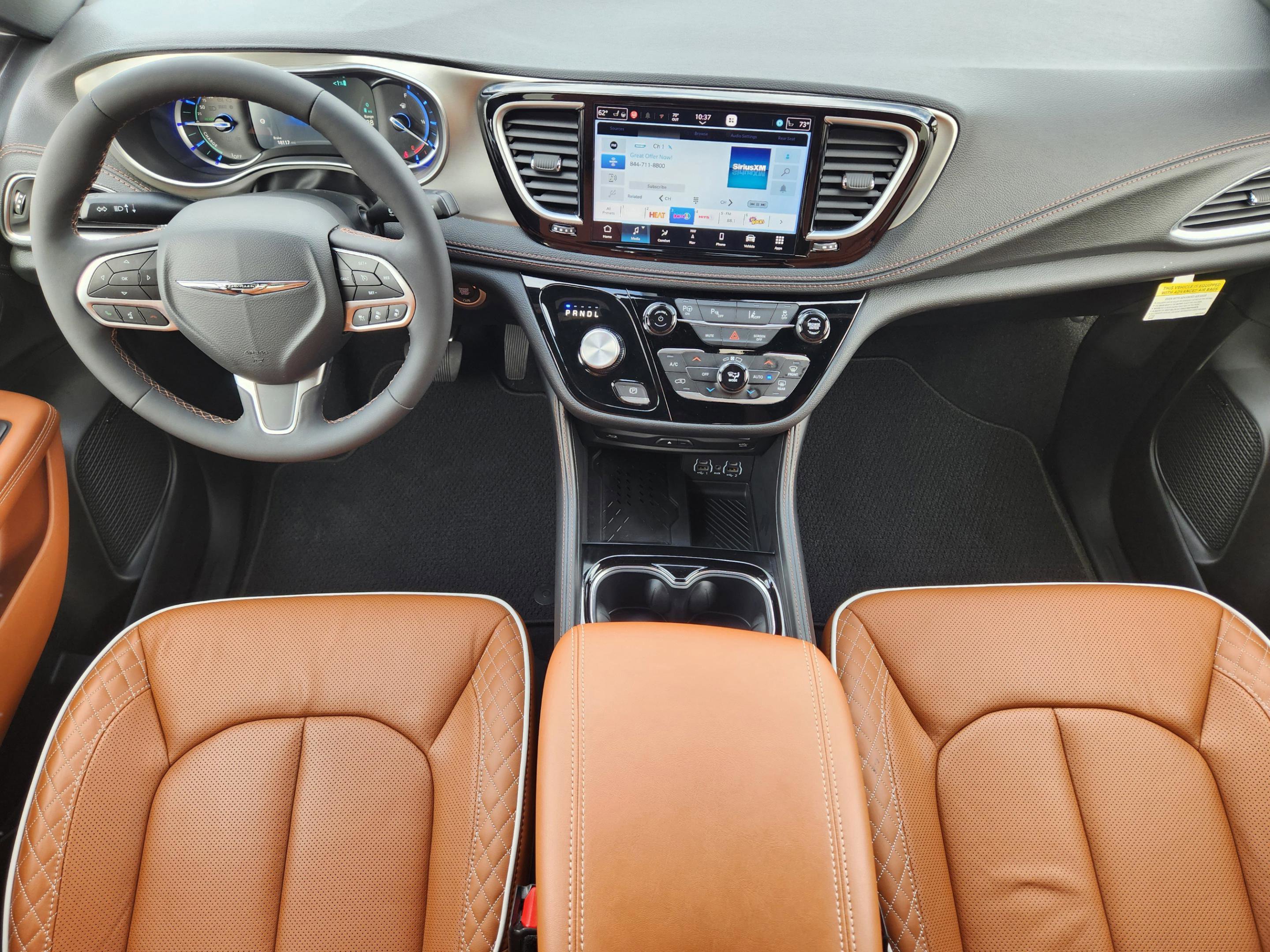 Used 2025 Chrysler Pacifica Pinnacle image 26