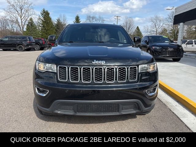 Used 2018 Jeep Grand Cherokee Laredo image 3