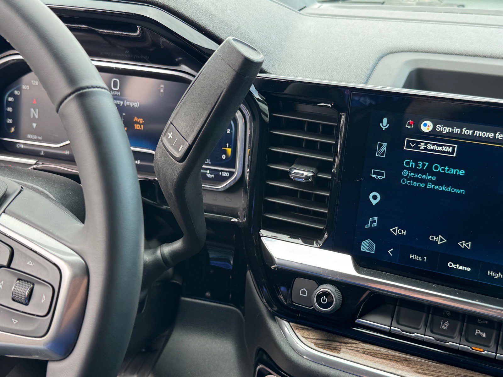 Used 2025 Chevrolet Silverado 2500 LT w/ All Star Edition image 21