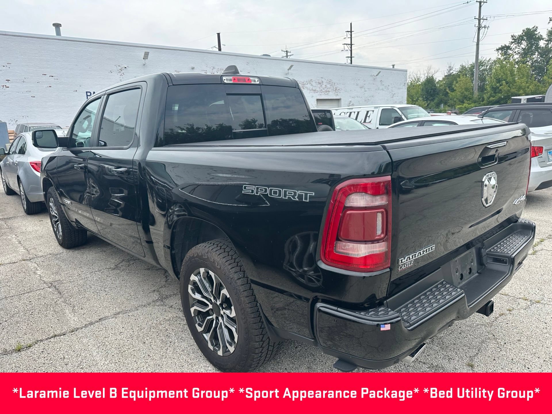 Used 2023 RAM 1500 Laramie AWD/4WD image 5