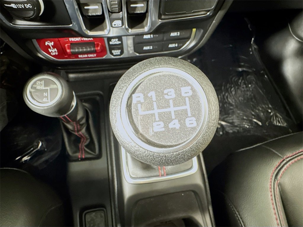 Used 2022 Jeep Wrangler Unlimited Rubicon w/ LED Lighting Group image 26