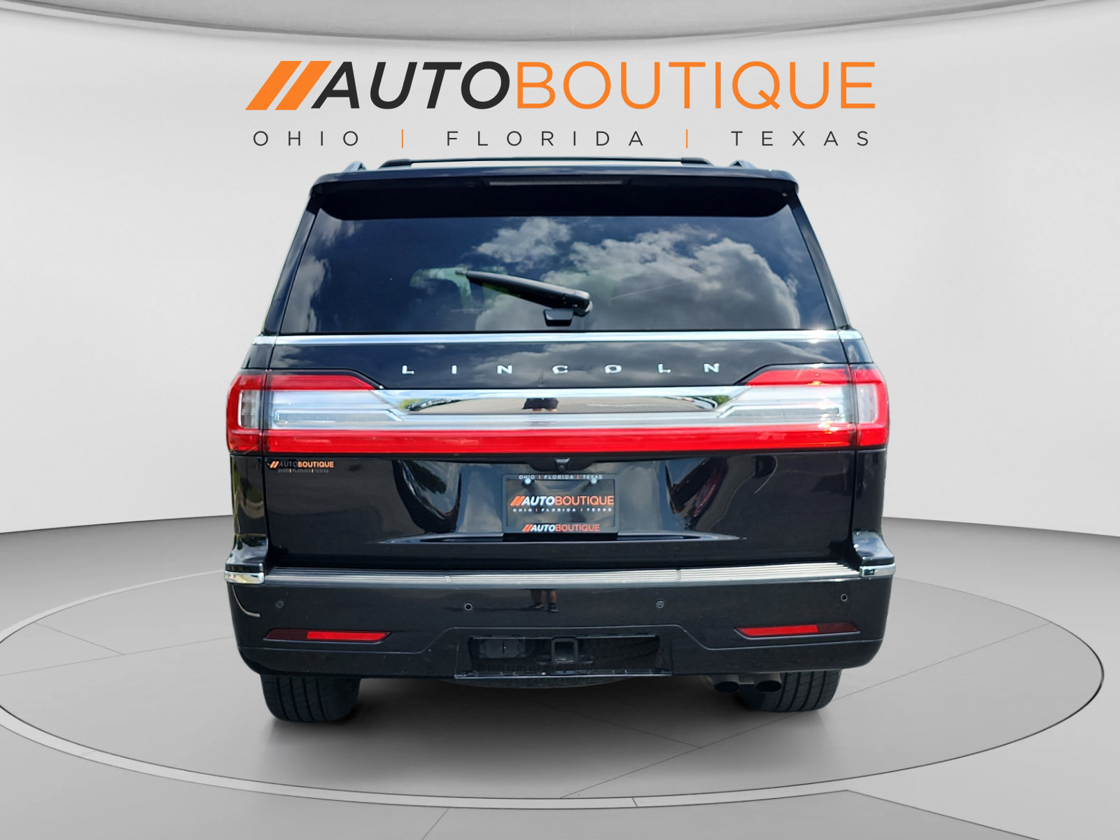Used 2020 Lincoln Navigator Reserve w/ Equipment Group 208A Reserve RWD image 4