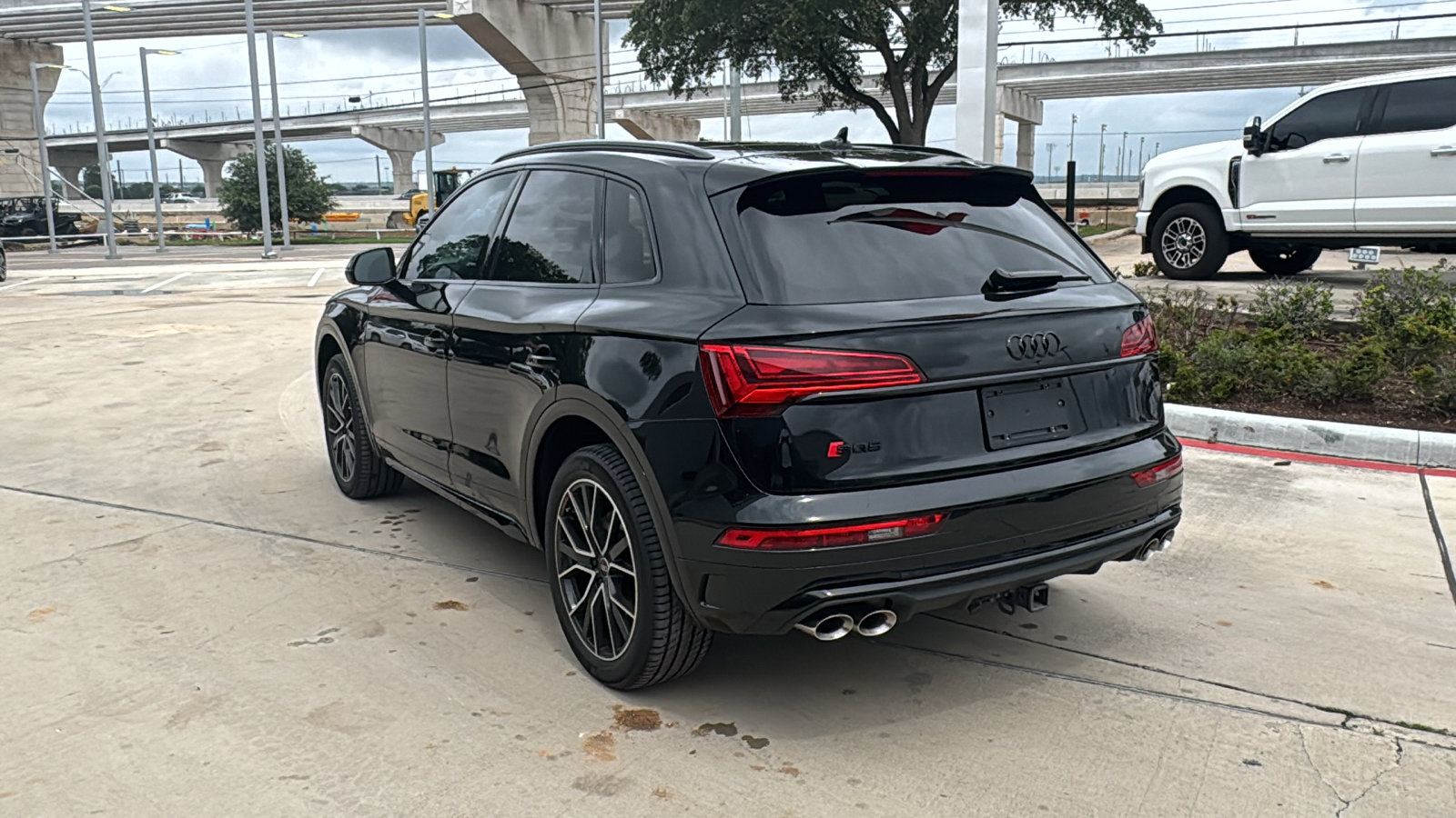 Used 2023 Audi SQ5 Premium Plus w/ Premium Plus Package AWD/4WD image 5