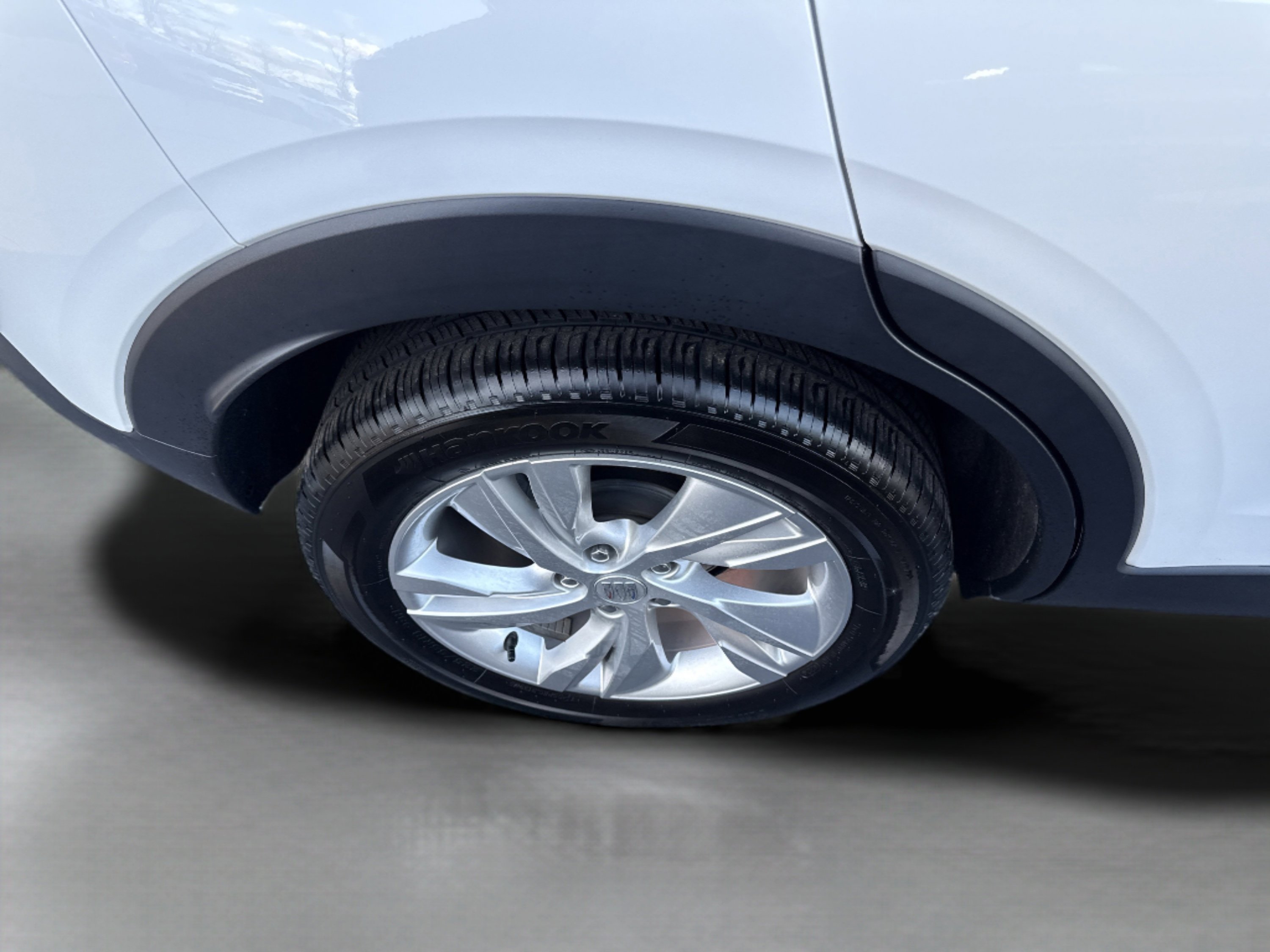 Used 2025 Buick Encore GX Preferred image 1