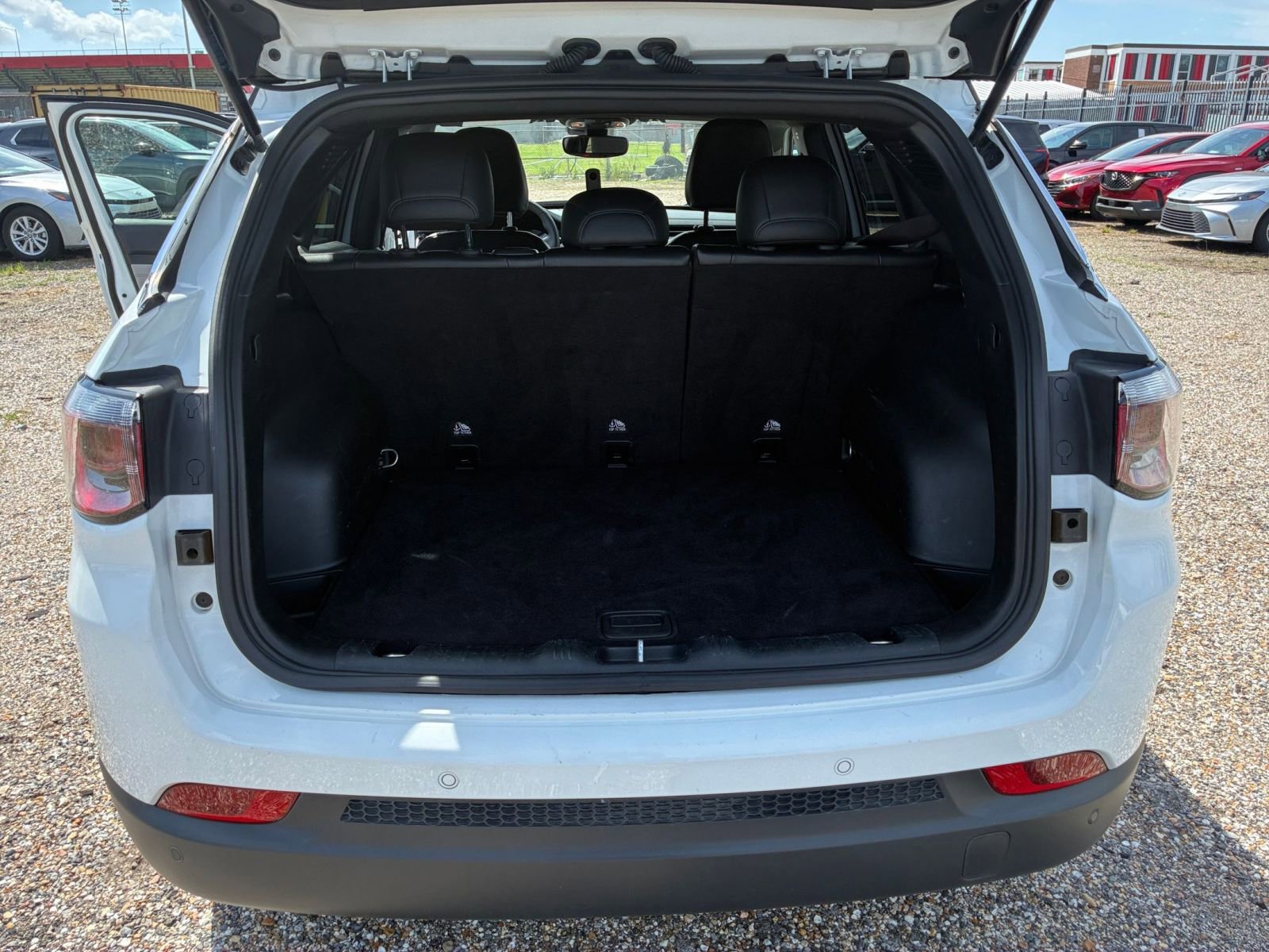 Used 2025 Jeep Compass Limited image 29