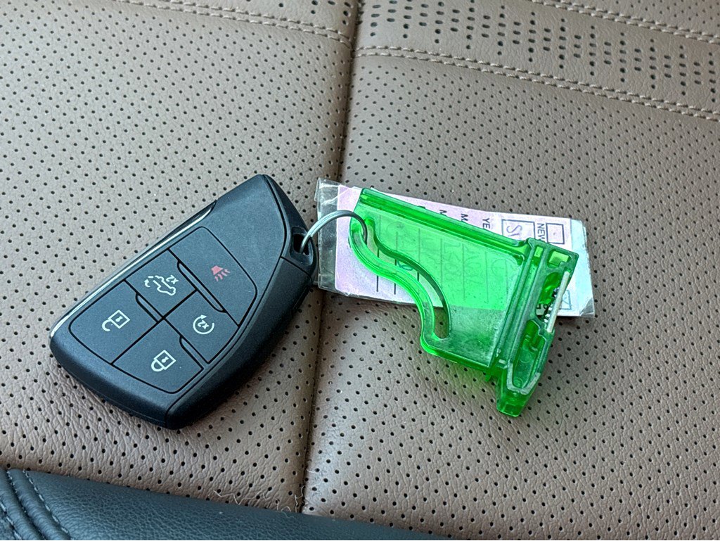 Used 2025 Chevrolet Silverado 2500 High Country w/ Technology Package image 25