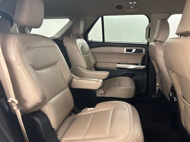 Used 2021 Ford Explorer XLT w/ Equipment Group 202A image 15