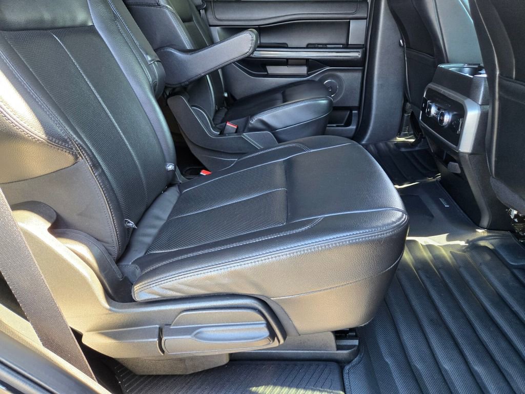 Used 2021 Ford Expedition XLT RWD image 14