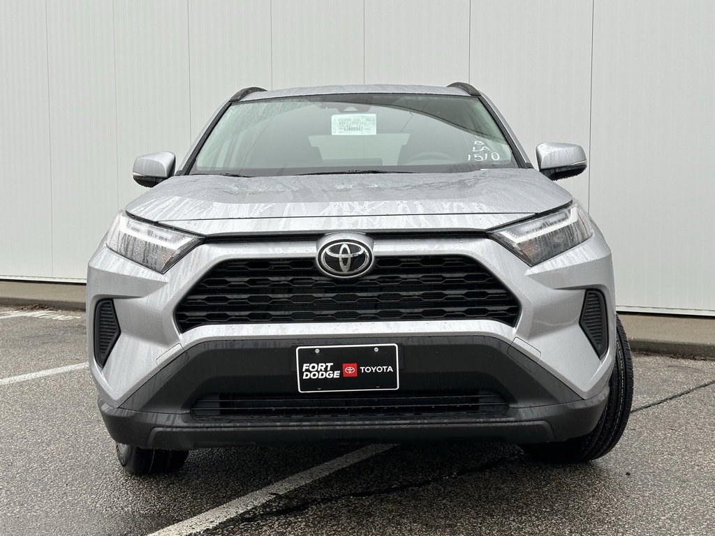 New 2025 Toyota RAV4 XLE image 7