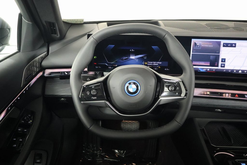 New 2027 BMW i5 eDrive40 AWD/4WD image 3
