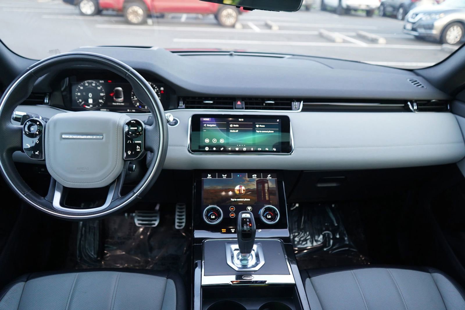 Used 2020 Land Rover Range Rover Evoque First Edition image 17