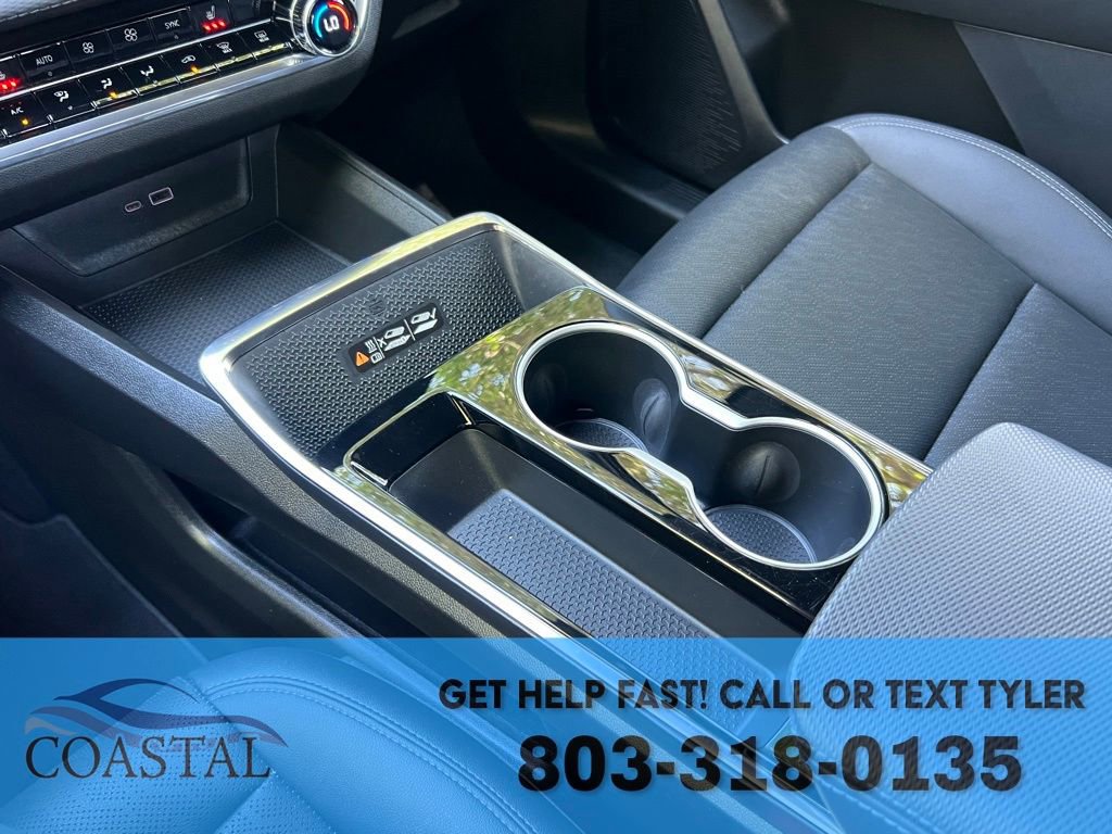 Used 2025 Chevrolet Equinox LT w/ Convenience Package II image 47