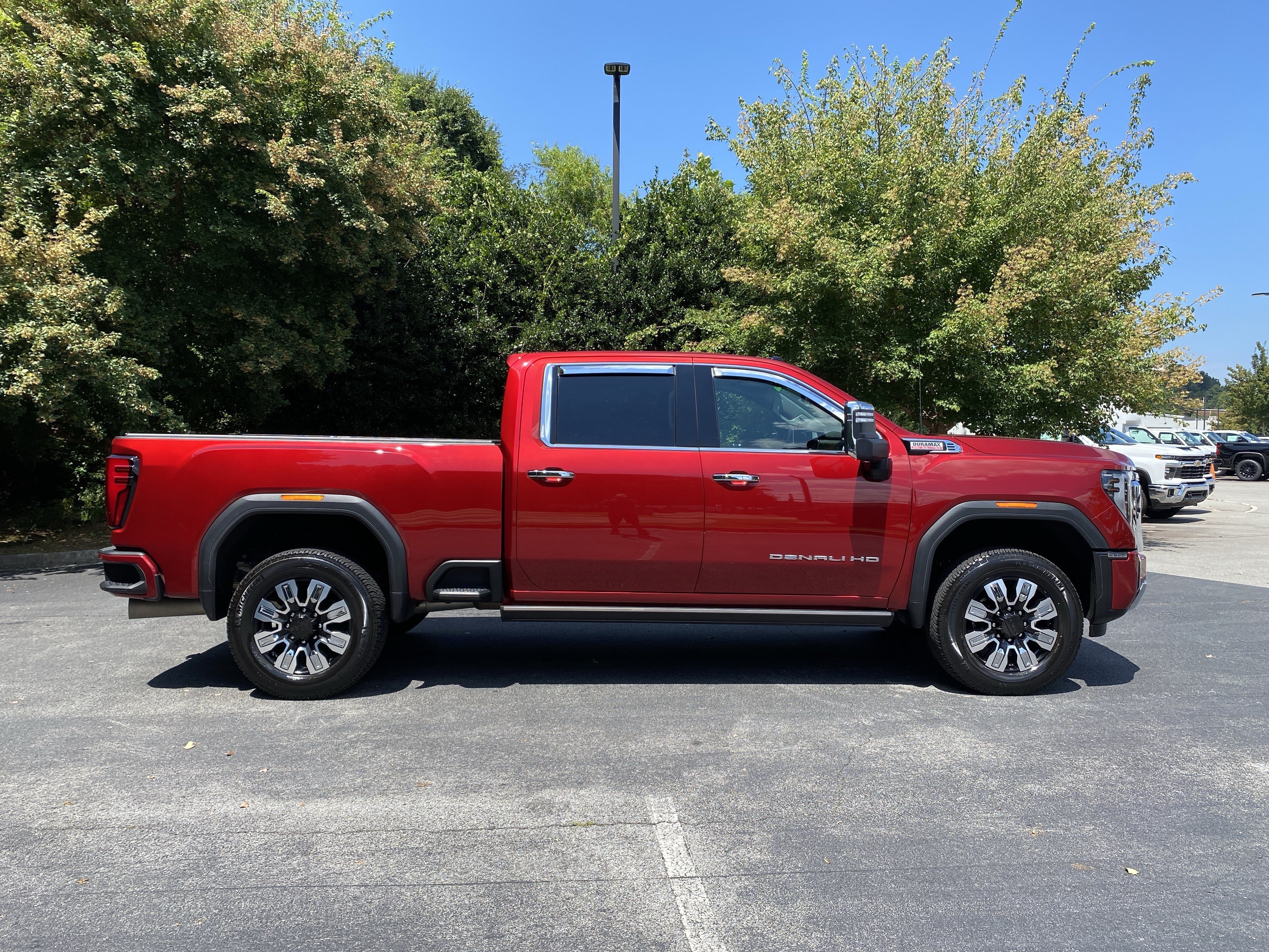 Used 2024 GMC Sierra 2500 Denali w/ Denali Reserve Package AWD/4WD image 10