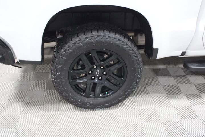 Used 2025 Chevrolet Silverado 1500 Custom Trail Boss w/ Turbomax Blackout Package image 43