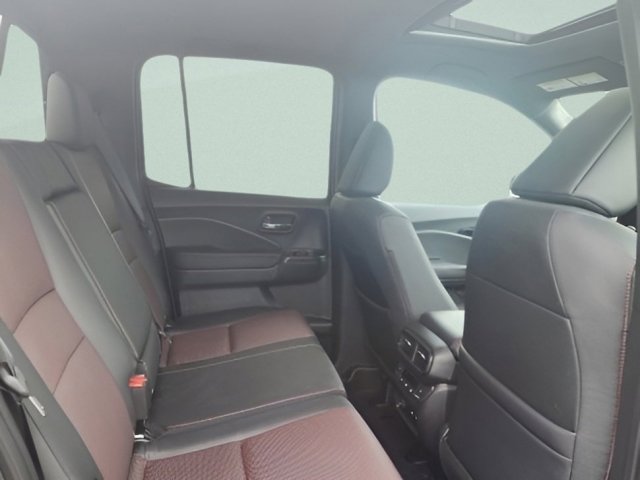 New 2026 Honda Ridgeline Black Edition image 16