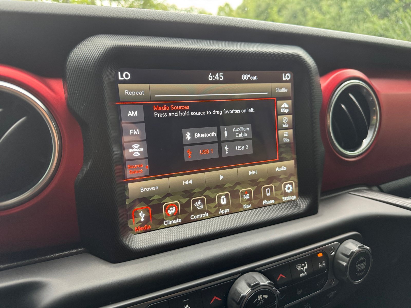 Used 2021 Jeep Wrangler Unlimited Rubicon AWD/4WD image 18