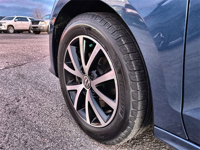 Used 2017 Volkswagen Jetta SE image 26