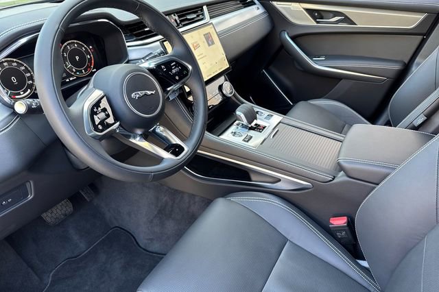 New 2026 Jaguar F-PACE R-Dynamic S AWD/4WD image 9