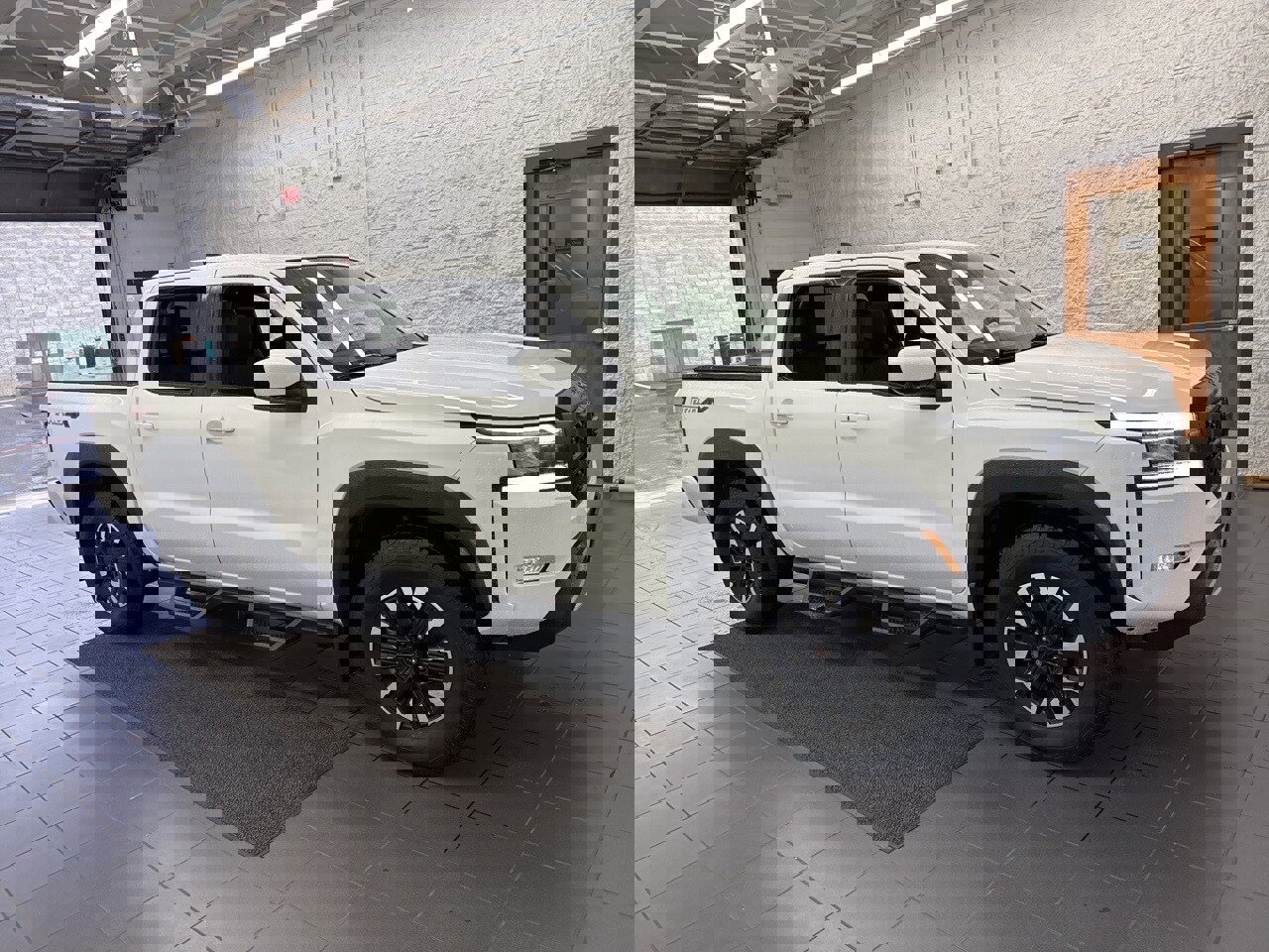 Used 2023 Nissan Frontier PRO-4X w/ Pro-4X Premium Package