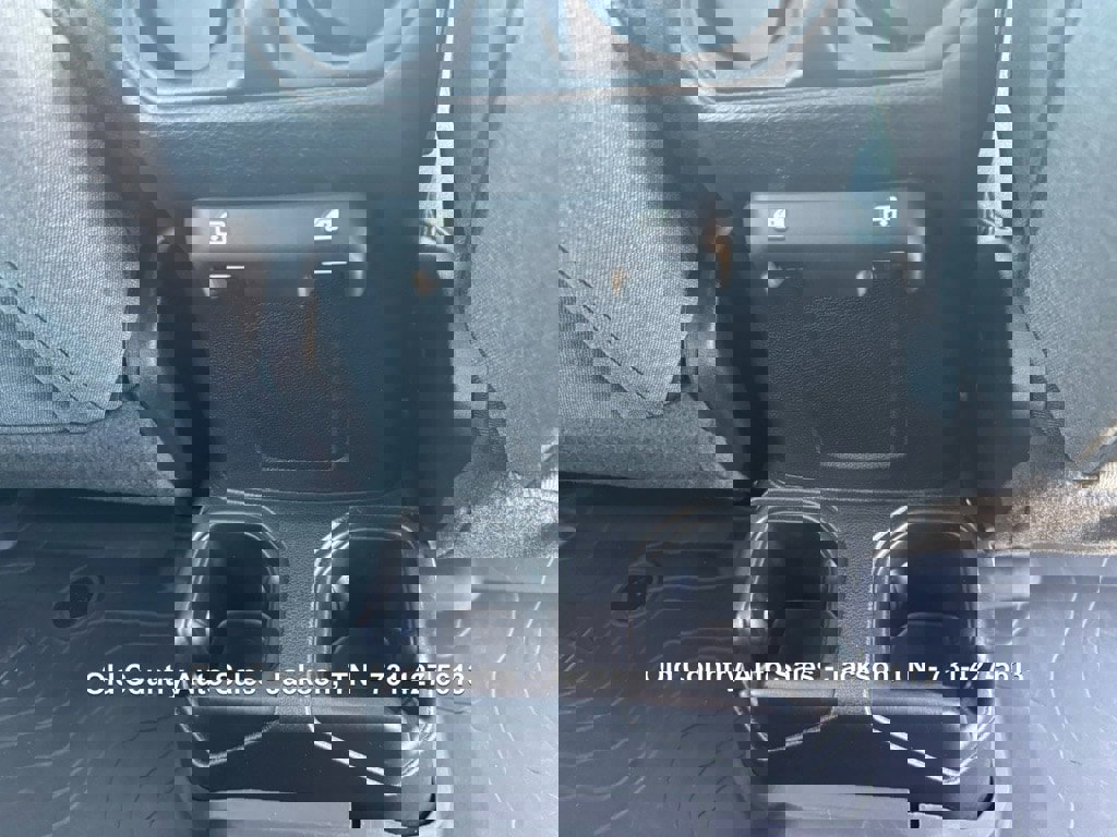 Used 2025 Jeep Wrangler Sport image 22