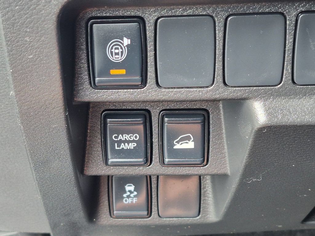 Used 2024 Nissan Frontier SV w/ Technology Package AWD/4WD image 16