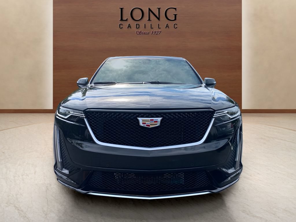 Certified 2025 Cadillac XT6 Sport w/ LPO, Floor Liner Package AWD/4WD image 8